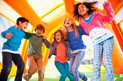 Bounce house rental for kids birthday party in Madison Wisconsin