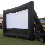 Inflatable movie screen for outdoor use